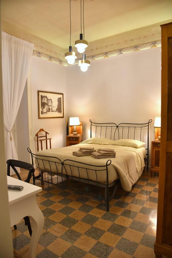 Ripa Garden Room And Suite Салерно Екстериор снимка