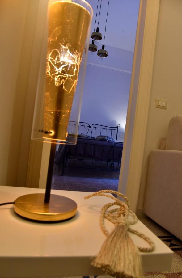 Ripa Garden Room And Suite Салерно Екстериор снимка